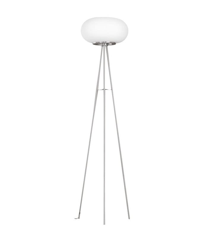 Lampa podłogowa Optica na 3 metalowych nogach klosz szklany opal mat do jadalni salonu sypialni