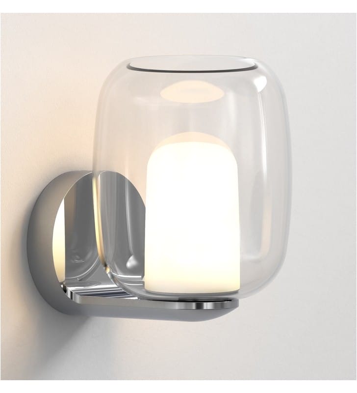 Lampa ścienna łazienkowa Aquina montaż klosz w górę lub w dół chrom klosz bezbarwny