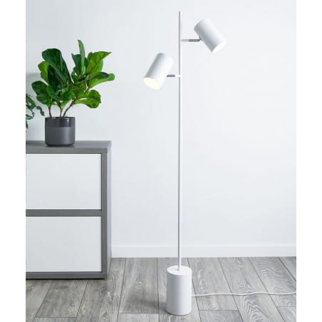 2 punktowa biała lampa podłogowa Twin styl nowoczesny np. do pokoju młodzieżowego