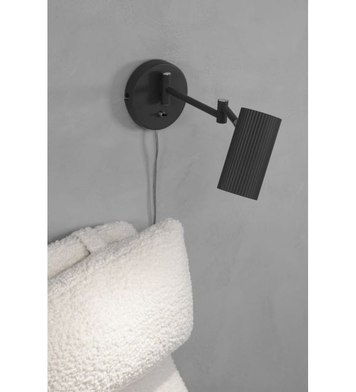 Grafitowa lampa ścienna do sypialni przyłóżkowa do czytania z ruchomym ramieniem Costilla włącznik przewód