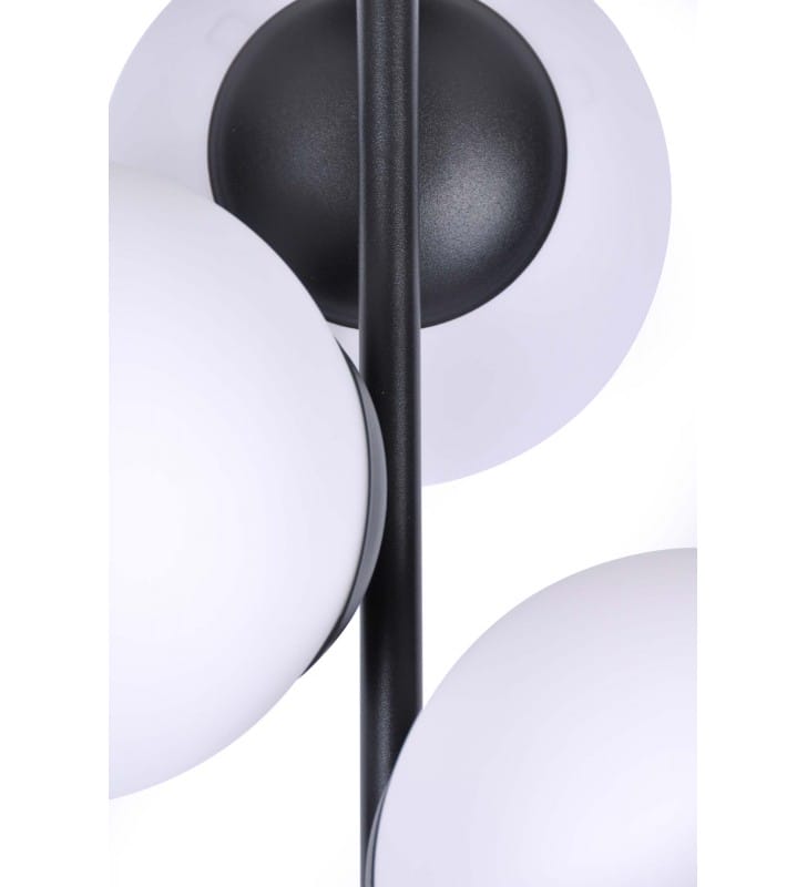 Nowoczesna czarna lampa sufitowa Tambo z 3 kloszami szklane kule sznurek jutowy